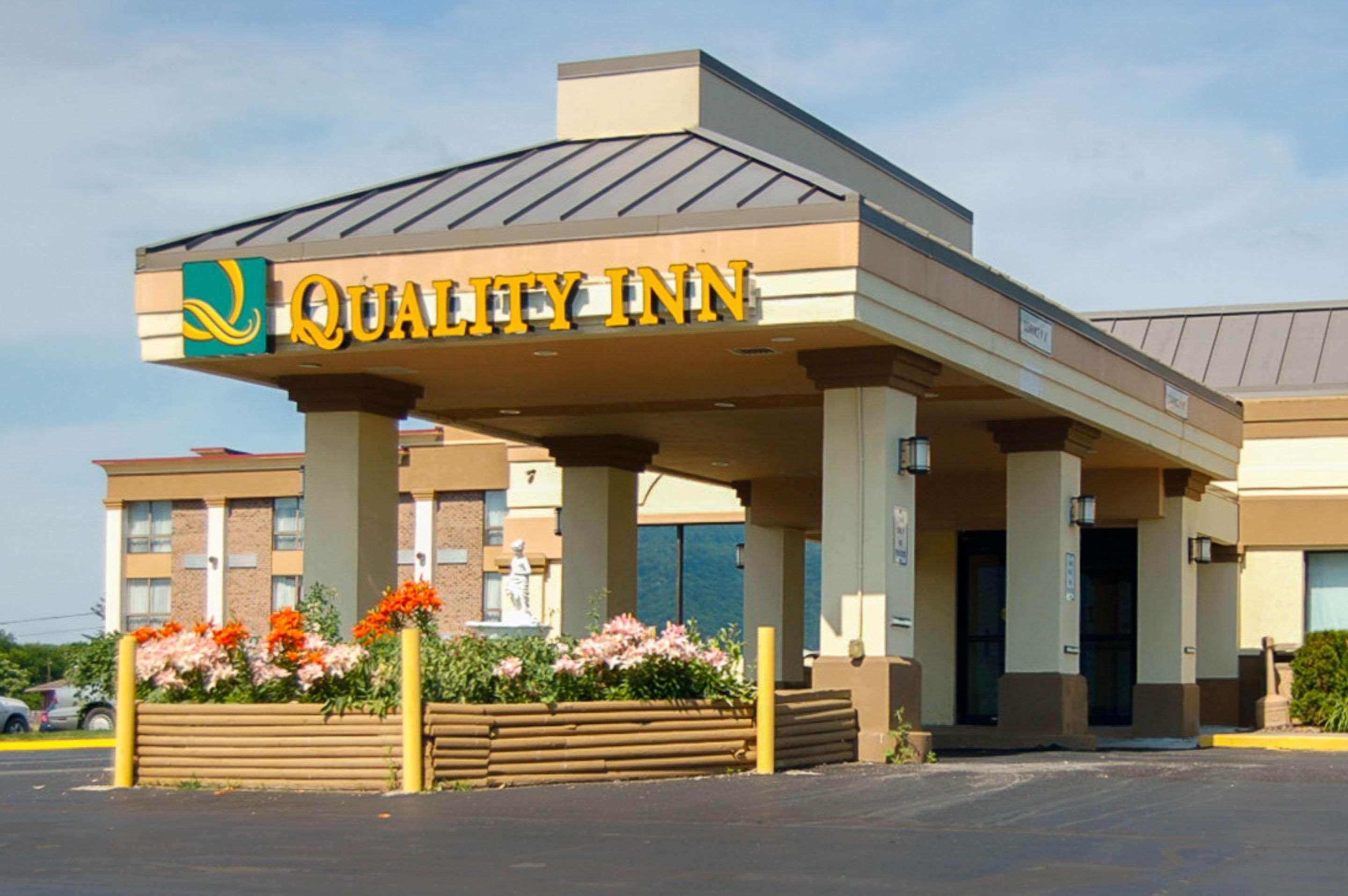 Quality Inn Mill Hall - Lamar Exteriör bild